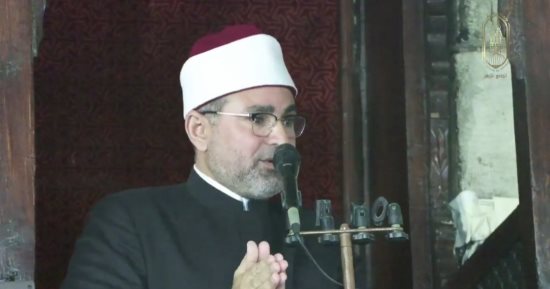 خطيب الجامع الأزهر: لا لتلفيق الصور المفبركة ومقاطع الفيديو الإباحية