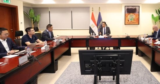 افتتاح أول مصنع لشركة HONOR خارج الصين في العاشر بطاقة 3 ملايين جهاز 