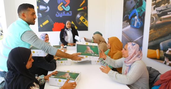 صناع الخير تعزز الحفاظ على الحرف اليدوية بمراكز استدامة ومبادرة تمكين