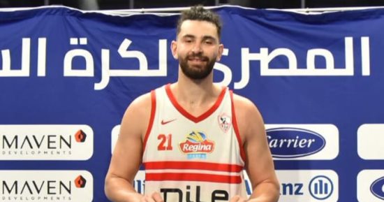 أحمد إسماعيل يحصد جائزة أفضل لاعب فى مباراة الزمالك والأهلى بكأس كرة السلة