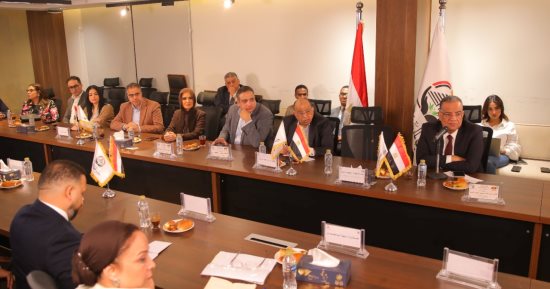 حزب الجبهة الوطنية يبدأ حوارا مجتمعيا لإنقاذ الأسرة المصرية.. قانون يحمي كل الأطراف