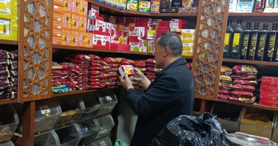 بعد عودة الحياة للمحال ليلاً.. الطاقة الشمسية ضرورة اقتصادية للتجار 
