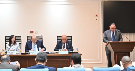 "محلية النواب" تناقش مشروعات سياحية ومشكلات تعطل الرفع المساحي وطرق بالبحيرة