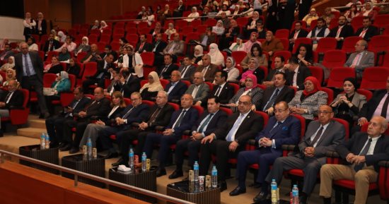 ​محافظ القاهرة يشهد المؤتمر الدولى السادس لصيدلة "جامعة العاصمة"