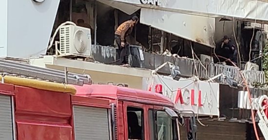 نشوب حريق داخل كافيه فى شارع طلبة عريضة بالزقازيق