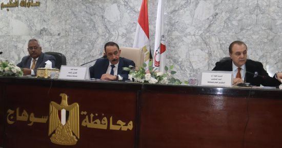 محافظ سوهاج: 51729 طلبا للتصالح على مخالفات البناء حتى الآن