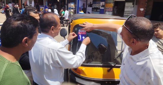 توحيد تعريفة التوك توك بالعياط بـ10 جنيهات ورئيس المدينة يقود التنفيذ ميدانيا