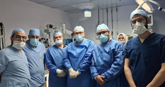 مستشفى سيد جلال بجامعة الأزهر ينجح في استئصال ثلاثة أورام بالعين لشاب فلسطينى