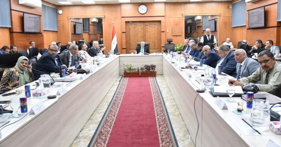 رئيس القابضة للمياه يتابع مؤشرات الأداء وتعزيز كفاءة التشغيل بالشركات التابعة