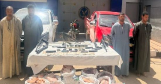 سقوط عفاريت الصحراوى.. مقتل مسجل خطر وضبط "خماسى الموت" فى مطاردة أمنية