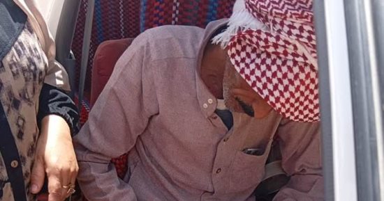 مديرية العمل بجنوب سيناء تسلم عقود عمل لذوى الهمم برأس سدر