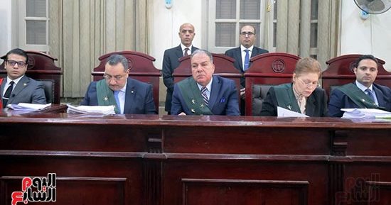 إحالة أوراق طالبين وآخرين للمفتى بتهمة الاتجار بالمخدرات