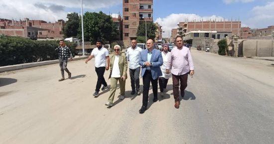 نائب محافظ الجيزة يتفقد أعمال التطوير والرصف بطريق البراجيل كومبرة