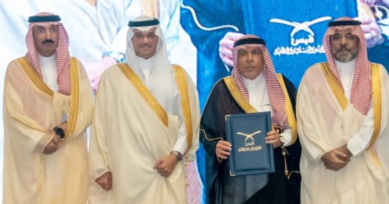 محافظ الأحساء بالسعودية يرعى الحفل الختامى لجمعية قبس ويكرم حفظة كتاب الله والفائزين