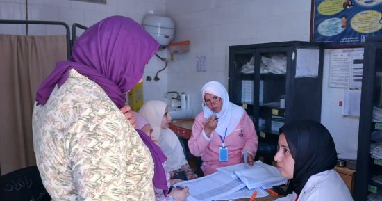 توقيع الكشف على 284 مواطن مجانا خلال قوافل طبية بالبحيرة