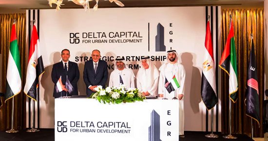 باستثمارات إماراتية 500 مليون دولار.. شركة دلتا كابيتال للتطوير العقاري تبرم شراكة استراتيجية مع الإمارات جلوبال لتطوير مشروعات