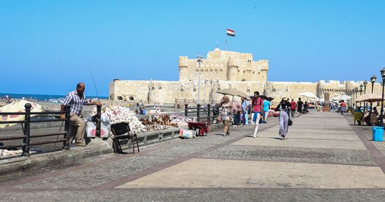 قبلة زوار الإسكندرية.. قلعة قايتباي تستعد لصيف جديد