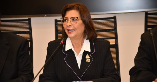 رئيس تضامن النواب تمازح محمد فراج: كنت متعذب فى مسألة الرؤية بمسلسل أب ولكن