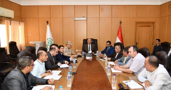 سكرتير عام الفيوم يترأس اجتماع لجنة البت فى طلبات تقنين أراضى الدولة