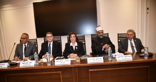 رئيس تعليم النواب: ارتفاع نسب الطلاق نتيجة العزلة داخل الأسرة بسبب الهواتف