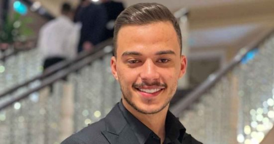 مشادة كلامية بين السيلاوى ووالده.. اعرف القصة