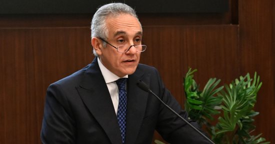 وزير العدل بعد موافقة الحكومة على قانون الأسرة: خطوة مهمة نحو تطوير منظومة الأحوال الشخصية.. استحداث ملحق لعقد الزواج يتضمن الاتفاق على مسكن الزوجية والمسائل المالية.. ونظام الاستزارة والرؤية الإلكترونية