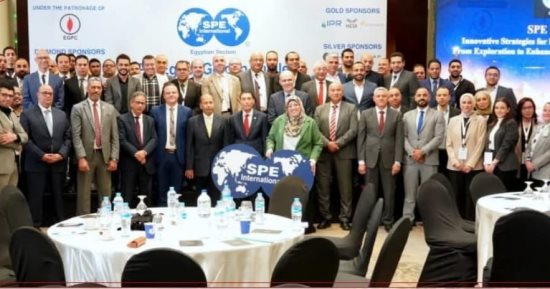 جمعية مهندسى البترول تناقش دعم جهود تنفيذ خطط زيادة الإنتاج البترولى