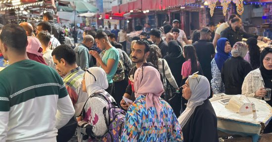 إقبال كبير على سوق الأسماك بمحافظة بورسعيد.. فيديو