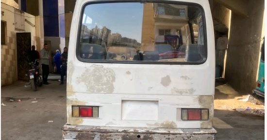 ضبط سيارات سرفيس تعيق حركة المواطنين خلال حملات فى بولاق الدكرور