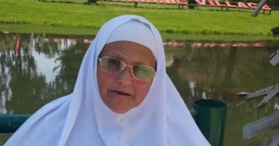 إبراهيم سعيد يعلن وفاة والدته