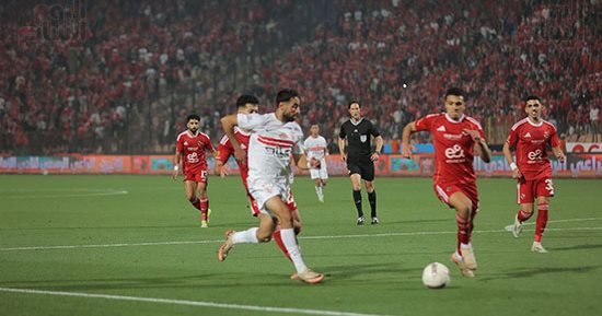 ليلة حمراء فى القاهرة.. الأهلى يكتسح الزمالك بثلاثية فى قمة الكرة المصرية
