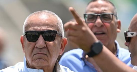 كامل أبو علي يعلن عدم استمراره فى رئاسة النادي المصري لفترة جديدة