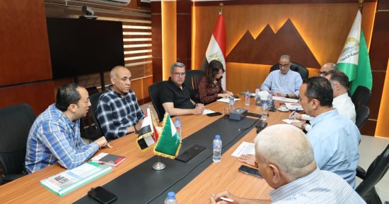 محافظ الجيزة يكلف بدعم منطقة المنيب بعمالة ومعدات نظافة لتحسين المنظومة