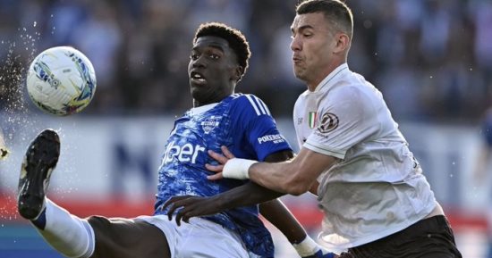 تعادل سلبي بين نابولي وكومو في الدوري الإيطالي