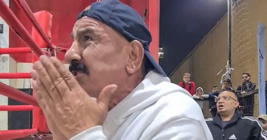 الفنان محمد لطفى شاف ابنه أقوى من الخصم.. فاختار يعلمه الأخلاق قبل الفوز