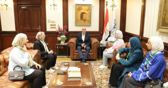 جهاز تنمية المشروعات يتعاون مع الجامعات لتأهيل جيل جديد من رجال الأعمال 