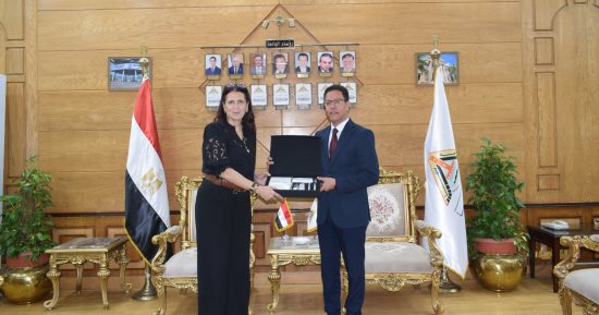 رئيس جامعة بنها: الدولة حريصة على إتاحة فرص التعليم وتطوير المناهج الدراسية