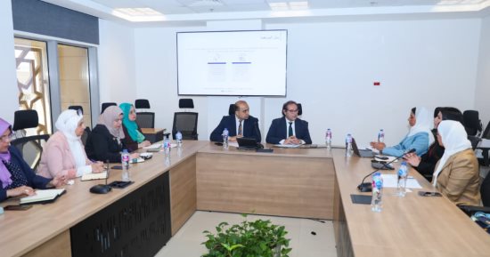 وزارة التنمية المحلية والبيئة تبحث تعزيز المشاركة المصرية في جائزة زايد وأسبوع أبوظبي للاستدامة