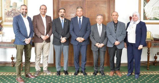 رئيس الأعلى للإعلام يبحث مع نقيب الأطباء ومساعد وزير الصحة لائحة الظهور الإعلامى