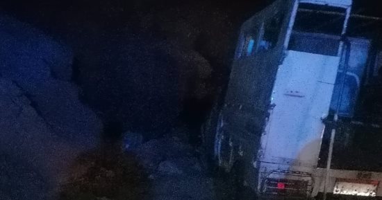 إصابة 4 أشخاص فى حادث انقلاب سيارة أجرة بمدينة إدفو