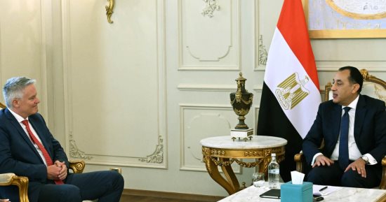 رئيس الوزراء يلتقي سكرتير عام منظمة التعاون الاقتصادي والتنمية