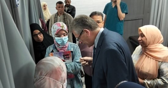 إحالة عدد من الأطباء المقيمين والامتياز باستقبال مستشفى بنها الجامعي للتحقيق