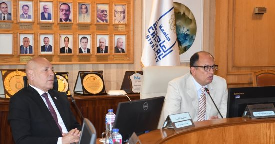 رئيس جامعة العاصمة: النشاط الطلابى خط أحمر ومكمل أساسى لشخصية الطالب