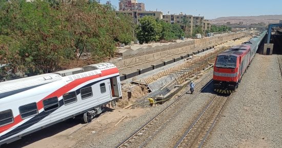 تعطل مؤقت بحركة القطارات فى أسوان بعد خروج جرار عن القضبان