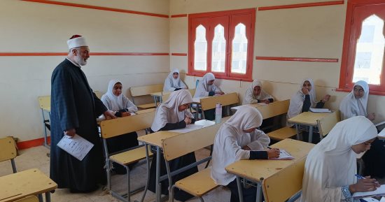 متابعات ميدانية مكثفة لامتحانات النقل بمعاهد سوهاج الأزهرية