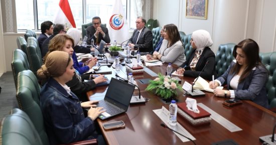 وزير الصحة يبحث مع جامعة “جلوبال تك” الإسبانية التعاون في التدريب والتعليم الطبى