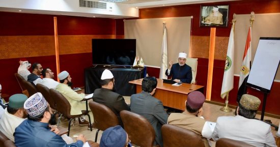 المفتى: الفهم الصحيح لآيات الصفات في القرآن الكريم يُعدُّ من أهم ركائز حماية العقيدة 