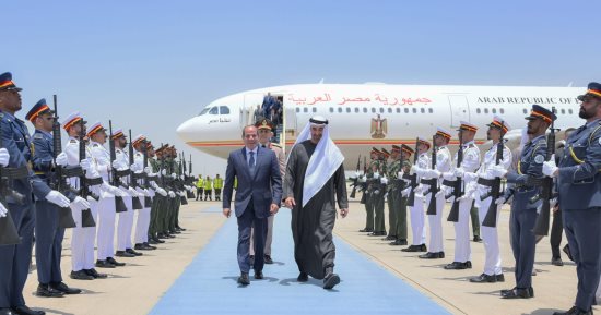 ما يمس الإمارات يمس مصر.. الرئيس السيسى يجرى زيارة أخوية لأبوظبي ويبحث مع الشيخ محمد بن زايد دفع العلاقات الثنائية بمختلف المجالات.. ويشدد على مساندة القاهرة لأمن واستقرار الإمارات ورفضها للاعتداءات الإيرانية
