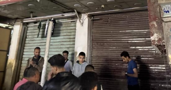 محافظ الجيزة يوجه بتشميع المقاهى المخالفة والمتعدية على الطريق العام بالعمرانية