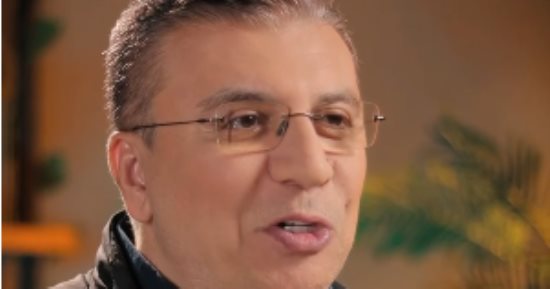 أنت تشبه والدتك.. عمرو الليثى يبرز قيمة الأم فى حلقة إنسانية من «إنسان تاني»